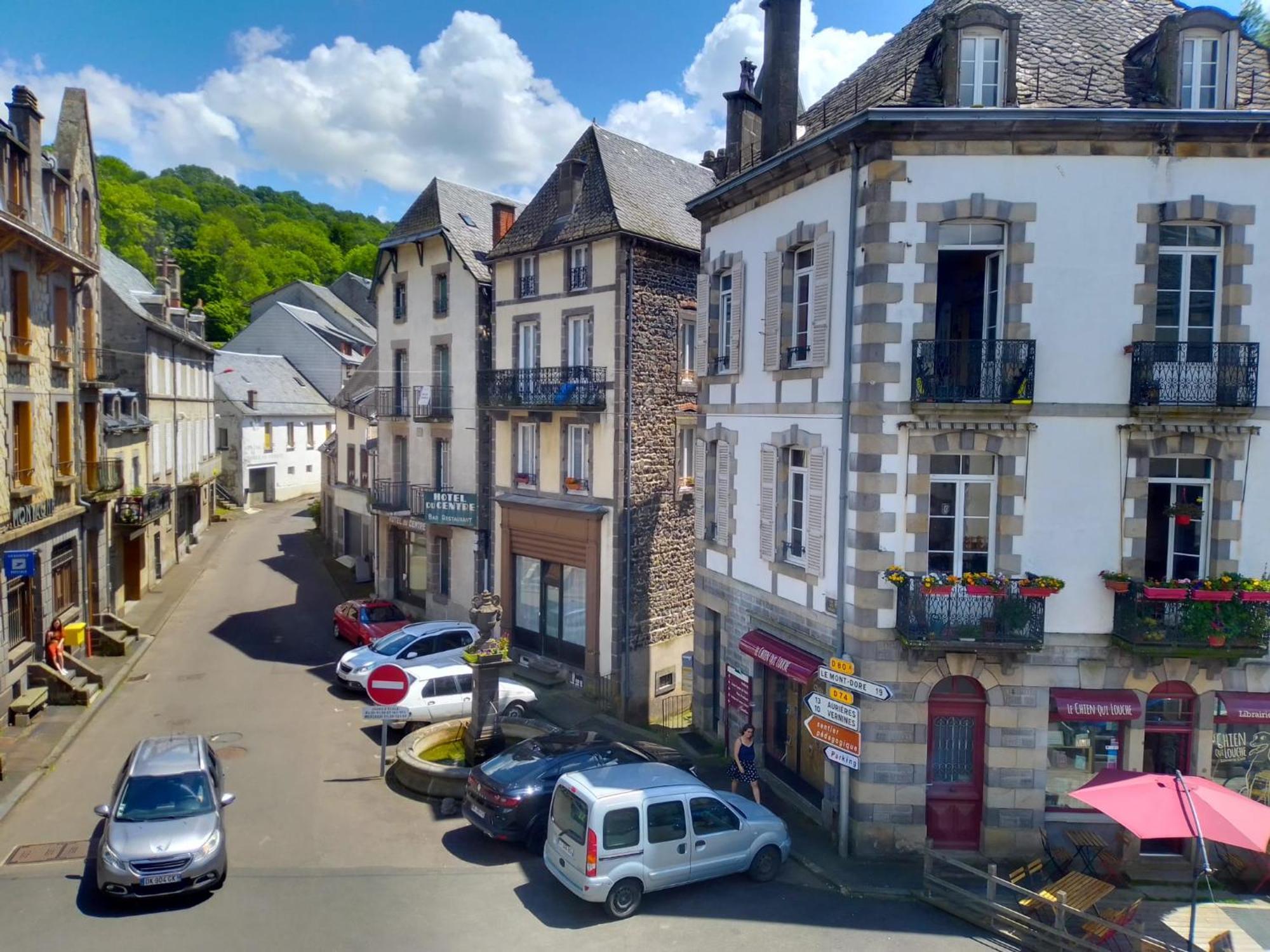 Les Arvernes Rochefort-Montagne Bagian luar foto